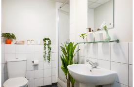 Premium bathroom at The Rackhay.