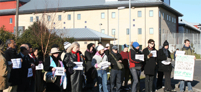 Student action for refugees ; supporting refugees everywhere