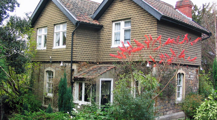 Exterior of 40 Eastmead Lane - 3 bed staff accom property