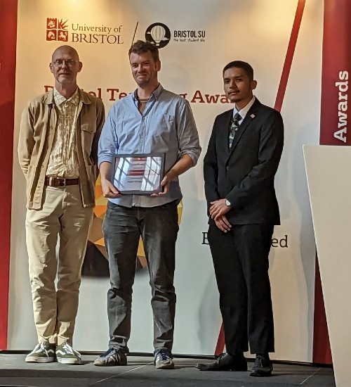 Stephen Montgomery receives the Outstanding Research Supervision 2023 award