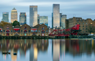 Canary Wharf from Shadwell Basin - Photo by Zhi Xuan Hew on Unsplash