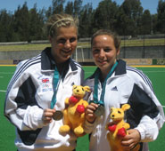 Georgie Twigg and Philippa Newton with their gold medals