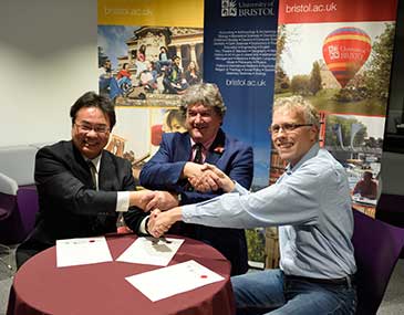 Signing the Memorandum of Understanding