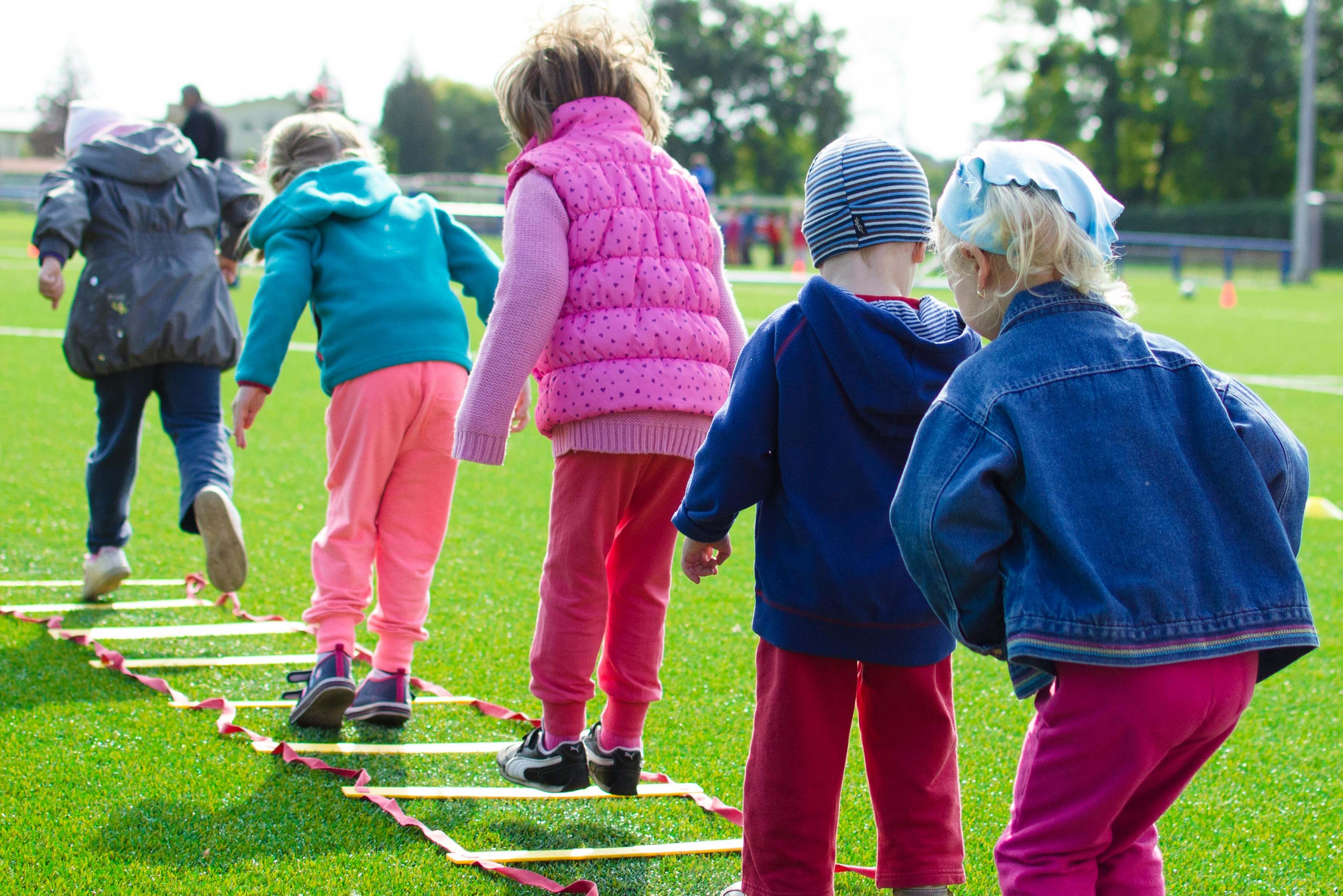 Preschoolers exercising by Lukas at Pexels