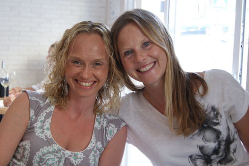 Photo of Mel de Lange with her sister, Becca