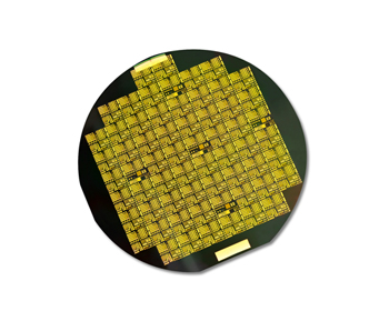 The first ever high performance GaN/diamond transistor
