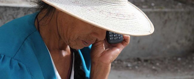 Peruvian woman on the phone