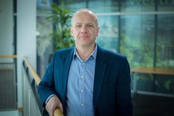 Headshot of Aegis Professor Simon Vosper