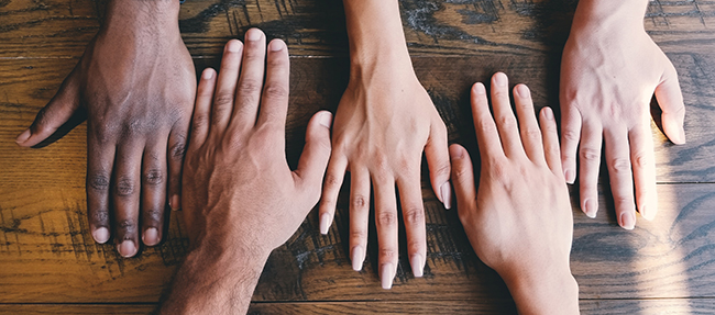 edi_lead_hands